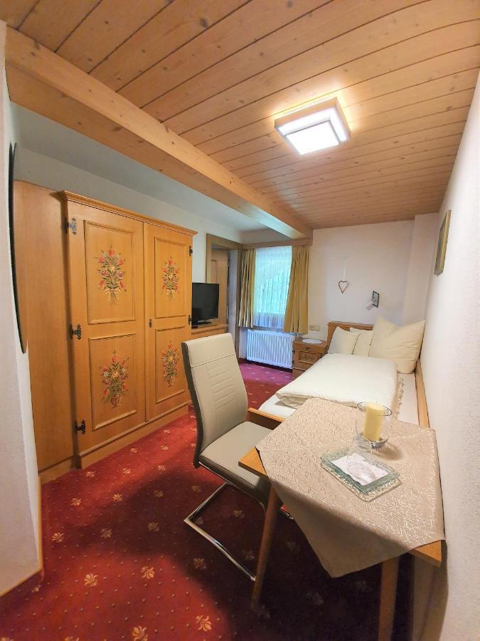 Haus Alpengruss Appartement Finkenberg Buitenkant foto